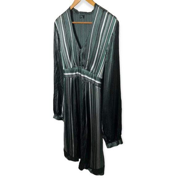 Tahari Women's Green Silk V-Neck Empire Waist Tie Back Striped Dress Size 10 - Picture 13 of 16